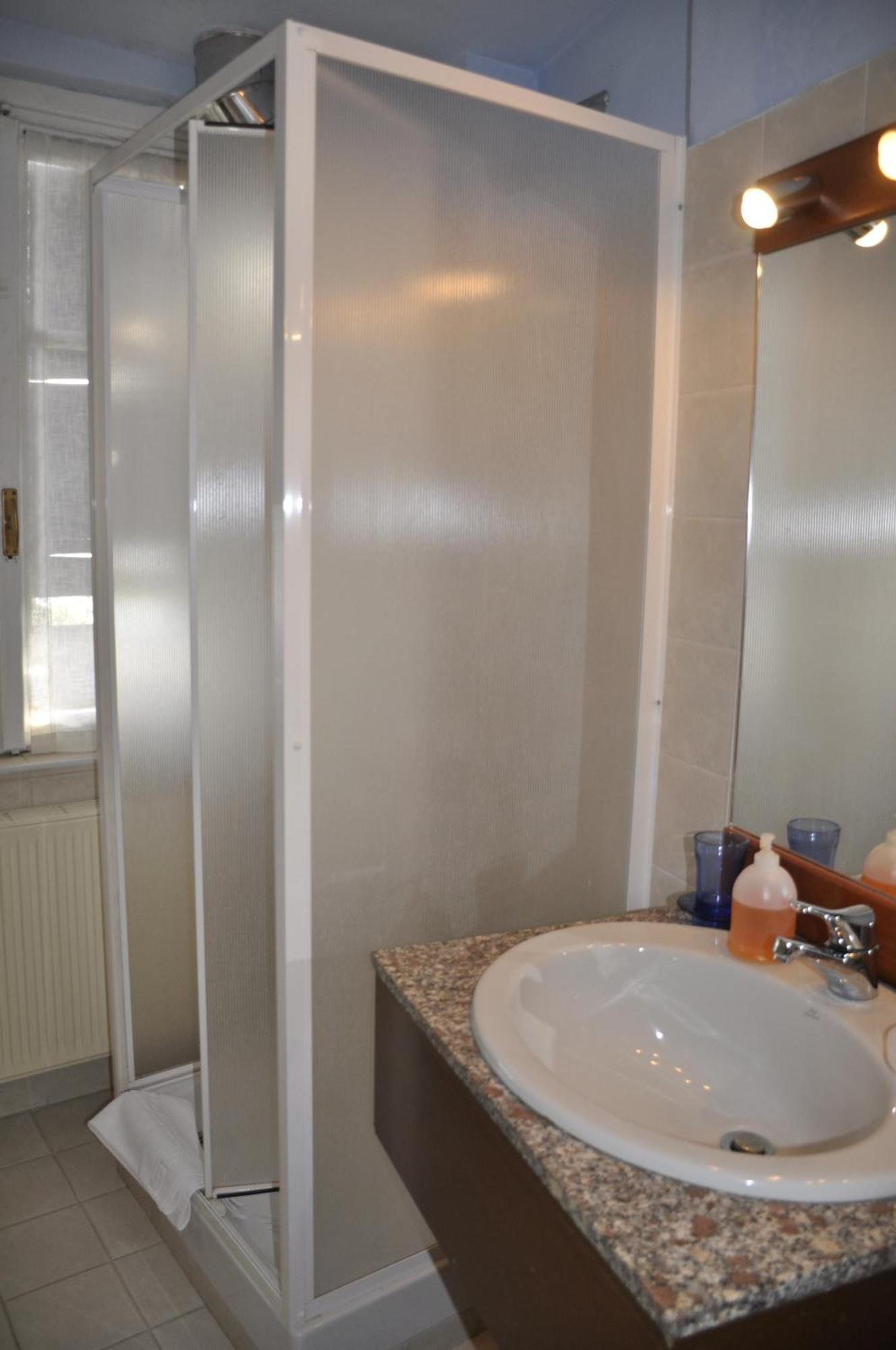 Locanda Del Pittore Arcumeggia Bilik gambar