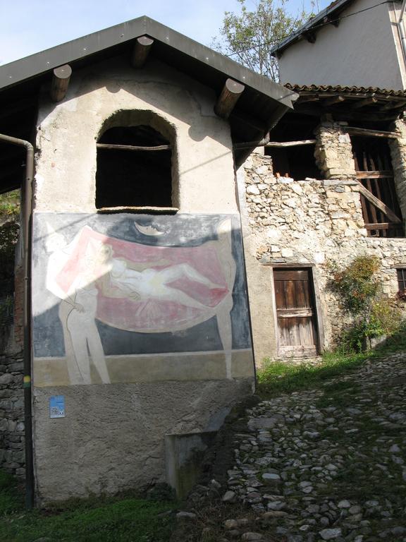 Locanda Del Pittore Arcumeggia Luaran gambar