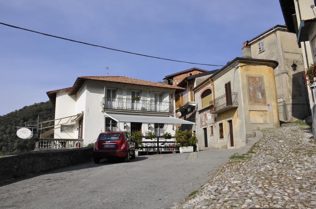 Locanda Del Pittore Arcumeggia Luaran gambar