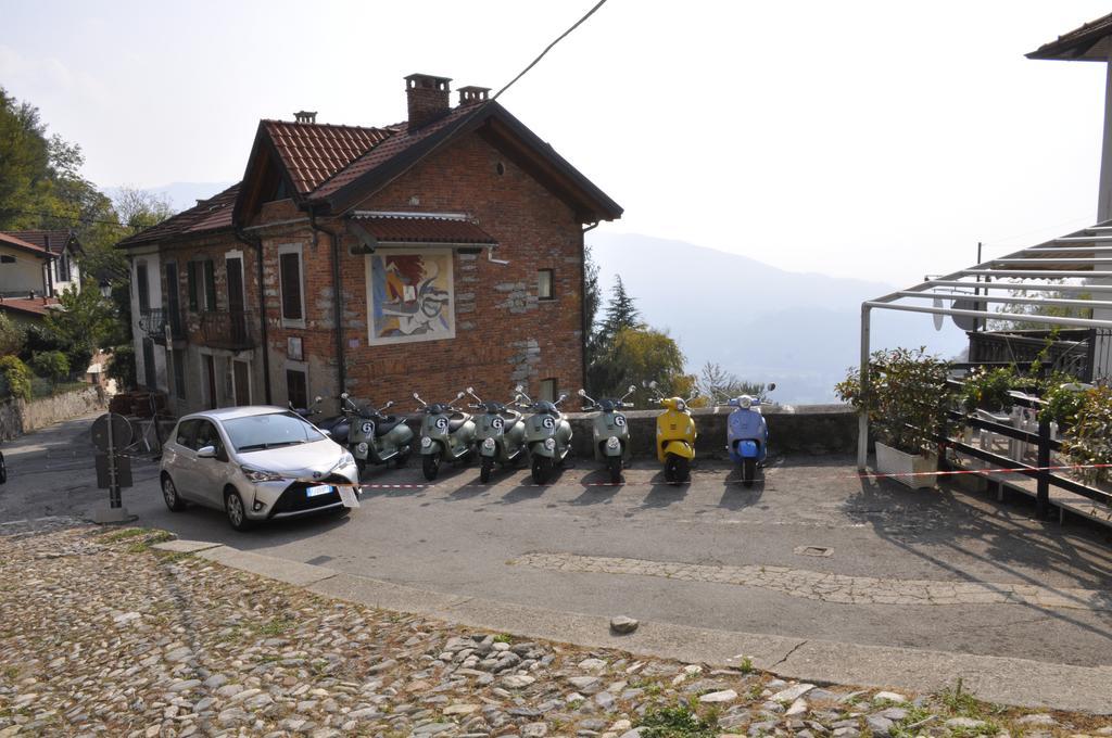 Locanda Del Pittore Arcumeggia Luaran gambar